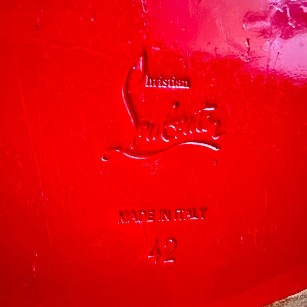 Got new Sandals for the summer . My boyfriend wants to sell